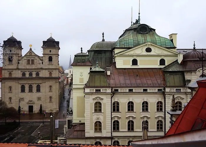 Luxury Oldtown Loft 320M2 On Hlavna Street