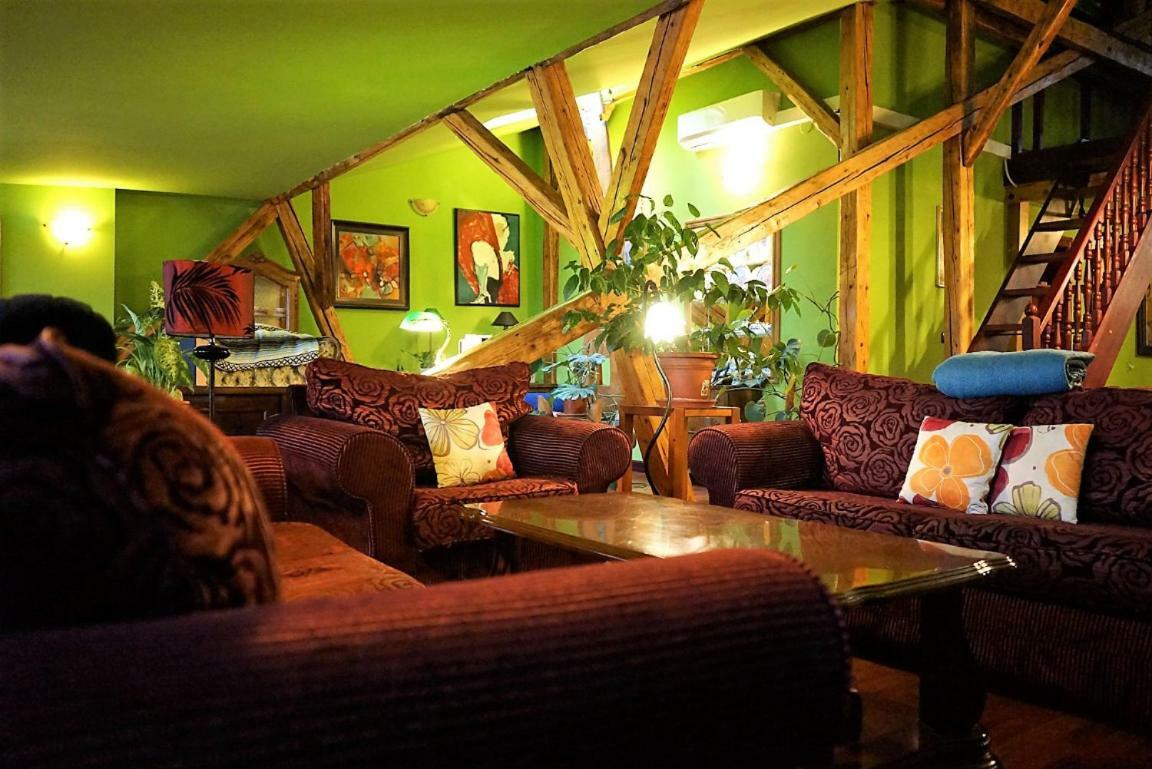 Luxury Oldtown Loft 320m2 On Hlavna Street